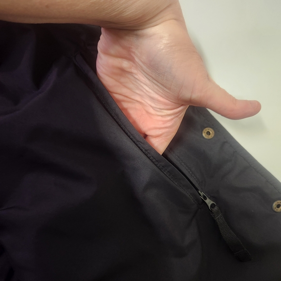 ✨️Duluth Black Quilted Women’s Vest – XL ✨ - Picture 5 of 10